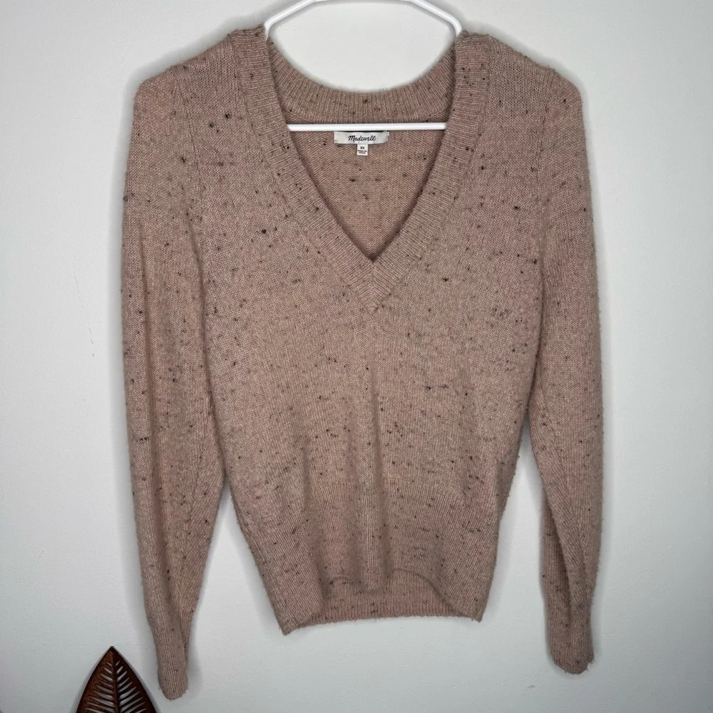 H1 Madewell‎ Donegal Westgate V-Neck Sweater in Coziest Yarn